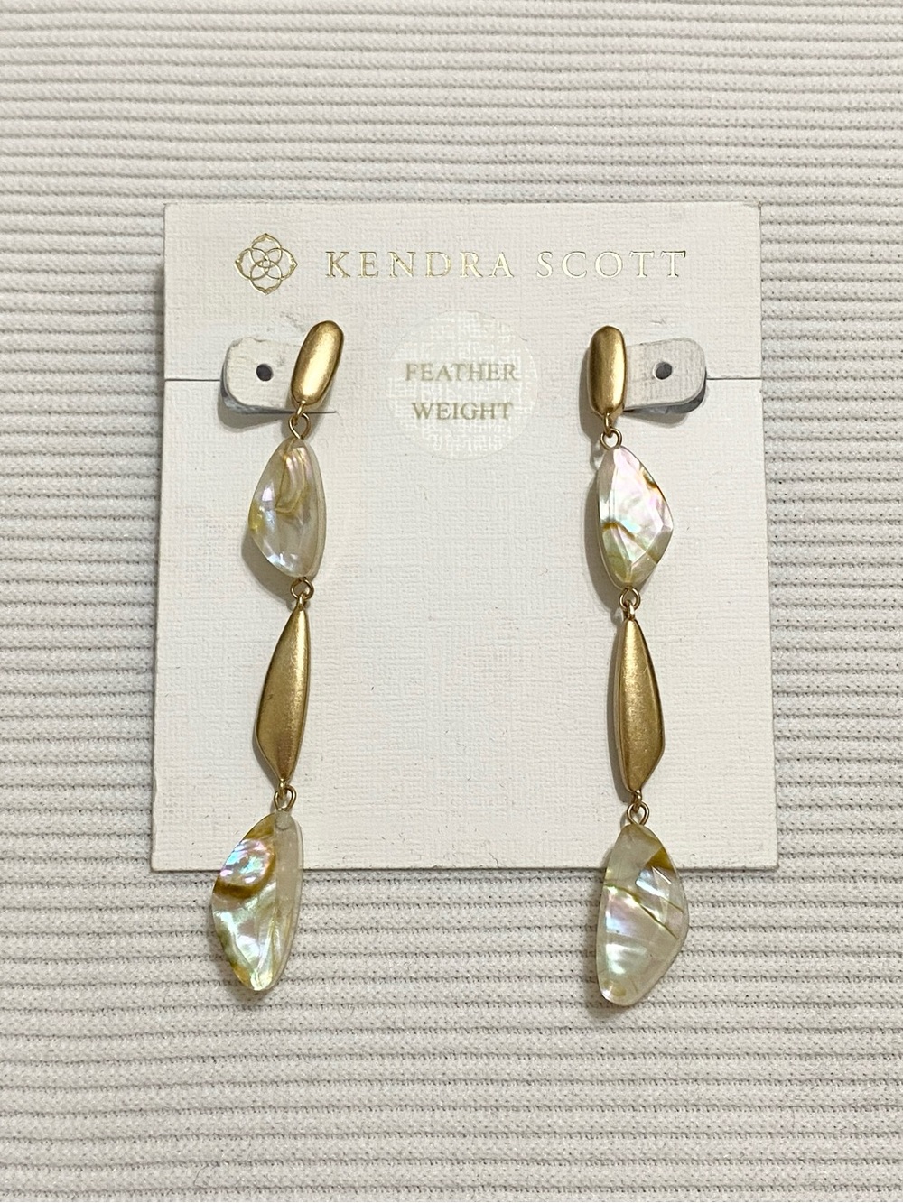 Kendra Scott Ivy Linear Earrings White Abalone